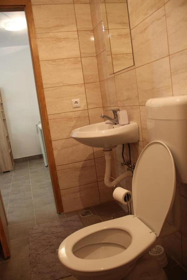 Apartman Nesa Boracko Jezero Konjic Exterior photo